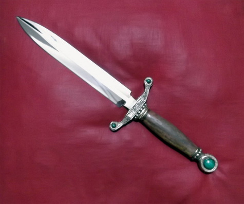 186 Raghallach Dagger